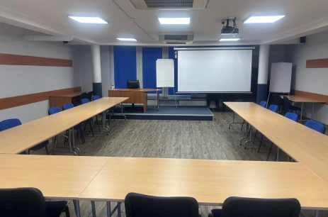 Sala konferencyjna Sala NIEBIESKA w MONIUSZKI 7 Centrum biurowo-szkoleniowe PIERWSZY WYNAJEM SALI ZA PÓŁ CENY Katowice