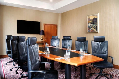 Sala konferencyjna Executive Boardroom w Sheraton Grand Krakow Kraków