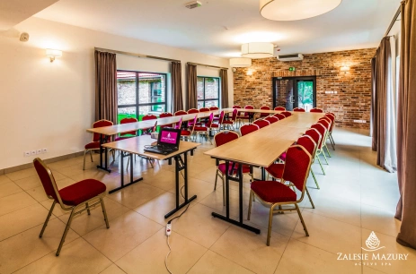 Sala konferencyjna Sala Modrzewiowa w ZALESIE MAZURY ACTIVE SPA Olsztyn
