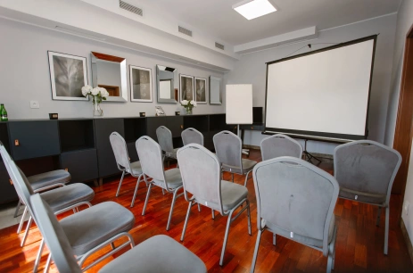 Sala konferencyjna GABINETOWA w Hotel Kosmowski Września