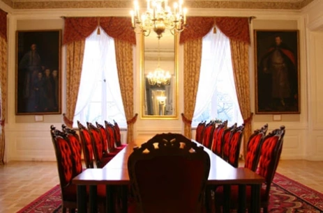 Sala konferencyjna Sala Portretowa w Hotel Pałac Ossolińskich Conference & SPA Sterdyń