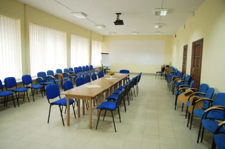 Sala konferencyjna Sala konferencyjna w Ośrodek Szkoleniowo-Rekreacyjny Groń Stryszawa