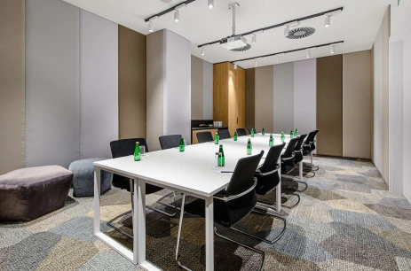 Sala konferencyjna Poznań w Courtyard by Marriott Warsaw Airport Warszawa