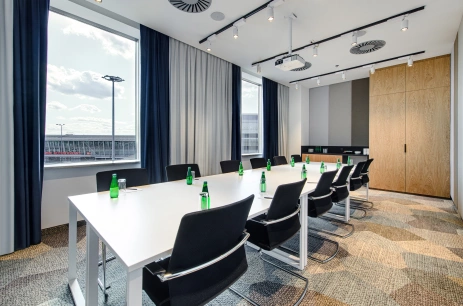 Sala konferencyjna Wrocław w Courtyard by Marriott Warsaw Airport Warszawa