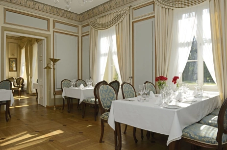 Sala konferencyjna Salon Kawowy w Dwór Kombornia Hotel & SPA**** Korczyna