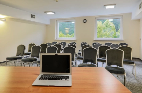Sala konferencyjna Sala Marsel w Centrum MOLO Konferencje i Rekreacja nad Zalewem Sulejowskim Smardzewice