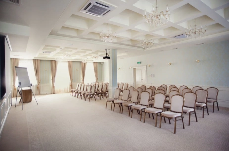 Sala konferencyjna Tumska w Centrum Szkoleniowo-Konferencyjne HOTEL HERMAN**** Płock