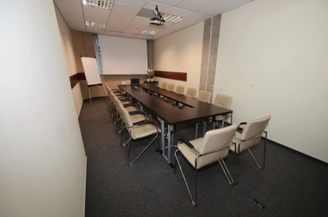 Sala konferencyjna Sala Rubinowa w Centrum szkoleniowo-konferencyjne KOCHTEX Poznań