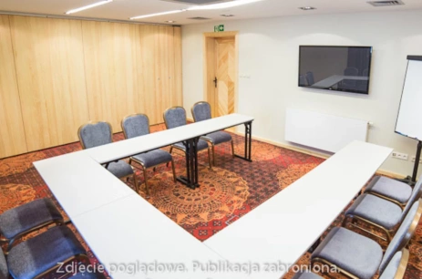 Sala konferencyjna Amaraone w Głęboczek Vine Resort & SPA Brzozie