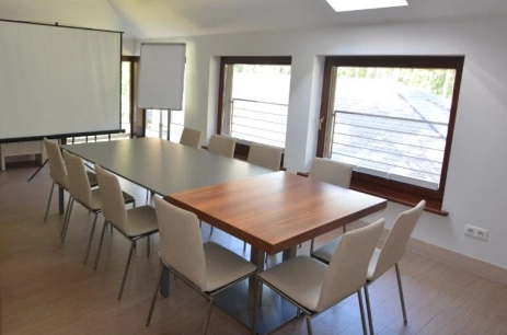 Sala konferencyjna Sala Sosnowa w Columna Medica Łódź