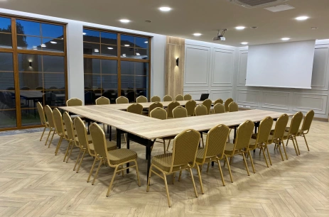 Sala konferencyjna Sala konferencyjna w Ośrodek Agroturystyczny „Zacisze” Ostrowite