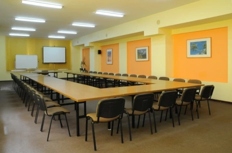 Sala konferencyjna G-103 (SŁONECZNA) w Centrum Konferencyjno-Szkoleniowe Bobrowiecka 9 Warszawa