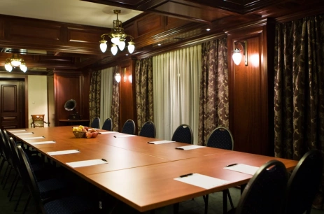 Sala konferencyjna Biblioteka w Centrum Konferencyjno-Szkoleniowe Ossa Rawa Mazowiecka