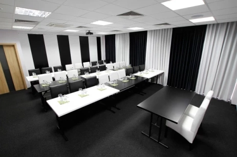 Sala konferencyjna Sala A w Don Prestige Residence Poznań