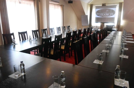 Sala konferencyjna Duża Sala Konferencyjna w Hotel & Restauracja Podzamcze  Góra Kalwaria