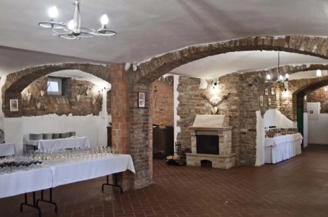 Sala konferencyjna Sala Łowczego w Dwór Strzyżew Kampinos