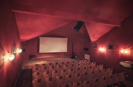 Sala konferencyjna Sala Kinowa w Pałac Pass Błonie