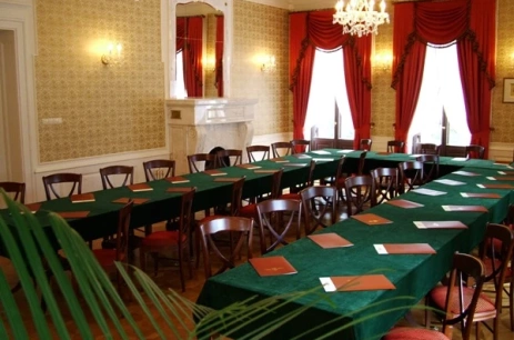 Sala konferencyjna KASZTANOWA w Pałac Wiejce - Hotel i Centrum Konferencyjno-Szkoleniowe Poznań