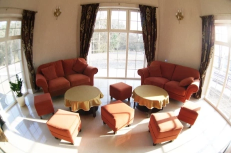 Sala konferencyjna Oranżeria w Dworek nad Rozlewiskiem*** Klucze