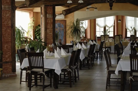 Sala konferencyjna Sala restauracyjna w Dworek nad Regą Trzebiatów