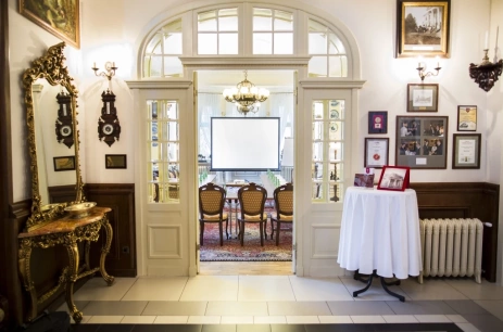 Sala konferencyjna Sala Drewniana w Pałac Tłokinia Kalisz