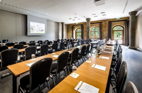 Sala konferencyjna Powozownia Sala 1 w Uroczysko Siedmiu Stawów Luxury Hotel Niemcza