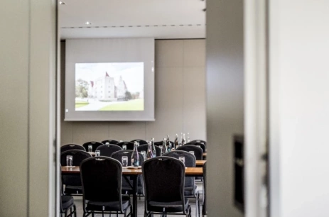 Sala konferencyjna Powozownia Sala 1 w Uroczysko Siedmiu Stawów Luxury Hotel Niemcza