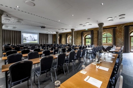 Sala konferencyjna Powozownia Sala 3 (sale 1+2) w Uroczysko Siedmiu Stawów Luxury Hotel Niemcza