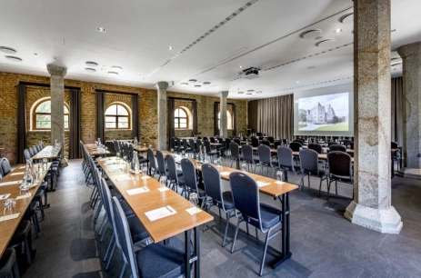 Sala konferencyjna Powozownia Sala 3 (sale 1+2) w Uroczysko Siedmiu Stawów Luxury Hotel Niemcza