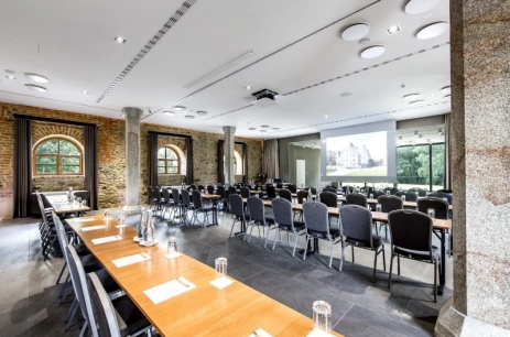 Sala konferencyjna Powozownia Sala 3 (sale 1+2) w Uroczysko Siedmiu Stawów Luxury Hotel Niemcza