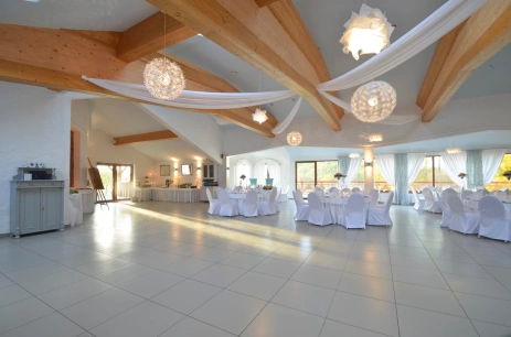 Sala konferencyjna Sala szafirowa w Dworek nad Regą Trzebiatów