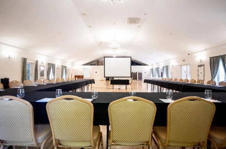 Sala konferencyjna Oranżeria w Talaria Resort & SPA Trojanów