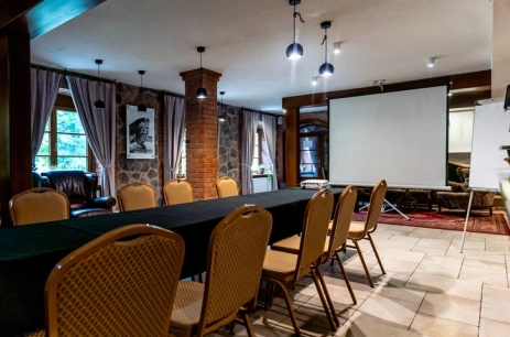 Sala konferencyjna Sala Kominkowa w Talaria Resort & SPA Trojanów
