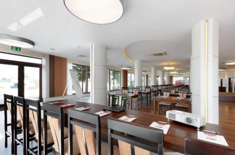 Sala konferencyjna Kolumnowa w Hotel Czardasz Luzino