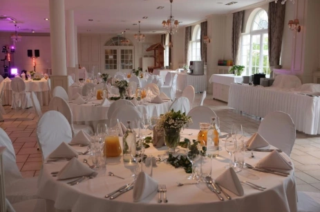 Sala konferencyjna Sala Jaśminowa w Riviera Resort Olszewnica Nowa