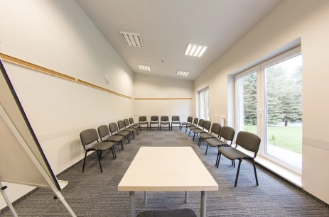 Sala konferencyjna Sala szkoleniowa nr 5 w EMAJ Ośrodek Szkoleniowo-Wypoczynkowy Smardzewice