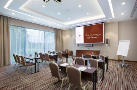 Sala konferencyjna Chestnut w DoubleTree by Hilton Hotel & Conference Centre Warsaw Warszawa