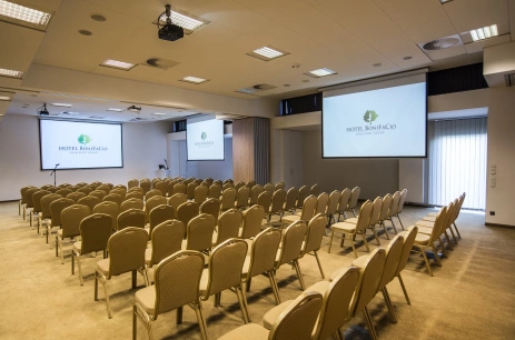 Sala konferencyjna Podwójna w Hotel BoniFaCio SPA & Sport Resort Sochocin