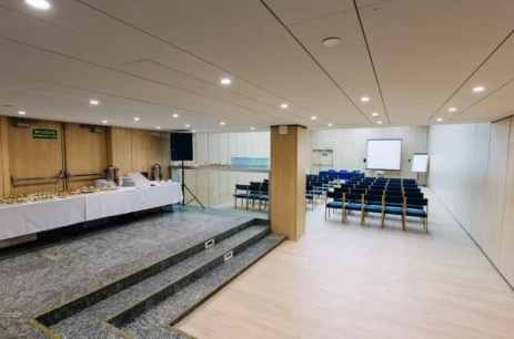 Sala konferencyjna 1 w Sale konferencyjne w budynku przy ul. Chałubińskiego 8 Warszawa