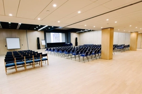 Sala konferencyjna 1+ 2 lub 2 +3 w Sale konferencyjne w budynku przy ul. Chałubińskiego 8 Warszawa