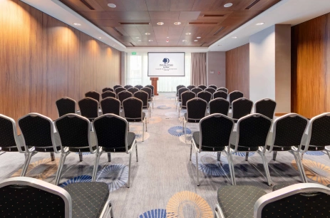 Sala konferencyjna Warszawa 3 w DoubleTree by Hilton Kraków Hotel & Convention Center Kraków