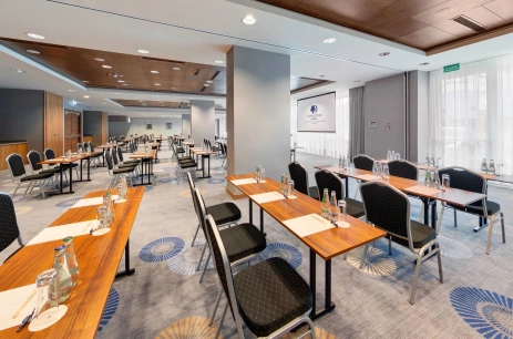 Sala konferencyjna Warszawa 1+2+3+4 w DoubleTree by Hilton Kraków Hotel & Convention Center Kraków