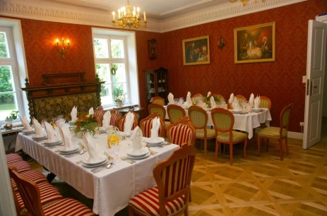 Sala konferencyjna Sala Czerwona - biblioteka w Pałac Lasotów Warszawa