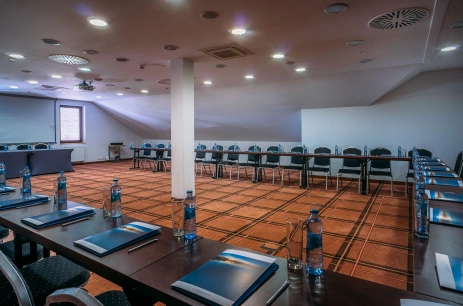 Sala konferencyjna Sala E w Mikołajki Resort Hotel & SPA *** Mikołajki