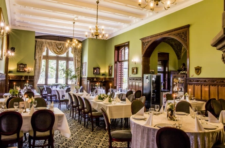 Sala konferencyjna Sala restauracyjna w historycznych częściach Pałacu Hardta w Pałac Wąsowo Wąsowo