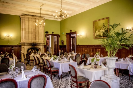 Sala konferencyjna Sala restauracyjna w historycznych częściach Pałacu Hardta w Pałac Wąsowo Wąsowo