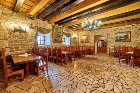 Sala konferencyjna Sala biesiadna w Folwark Stara Winiarnia Mszana Dolna