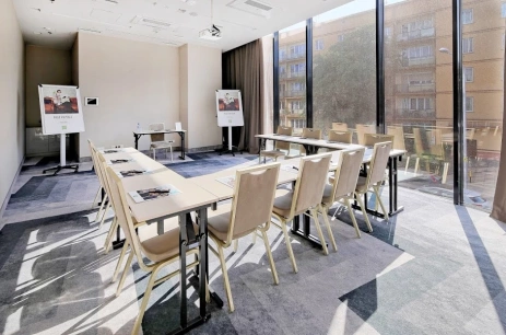 Sala konferencyjna MEETING ROOM III w Ibis Styles Wrocław Centrum Wrocław