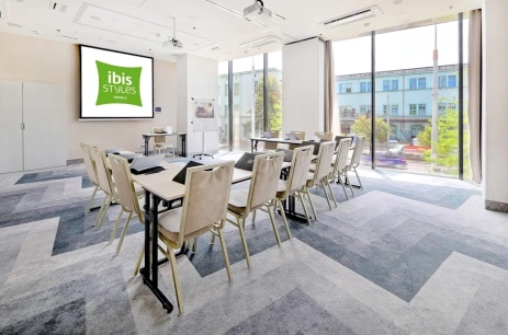 Sala konferencyjna MEETING ROOM V+VI w Ibis Styles Wrocław Centrum Wrocław