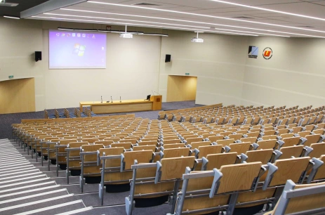 Sala konferencyjna Aula główna - 466 miejsc w Wydział Zarządzania Uniwersytetu Łódzkiego Łódź